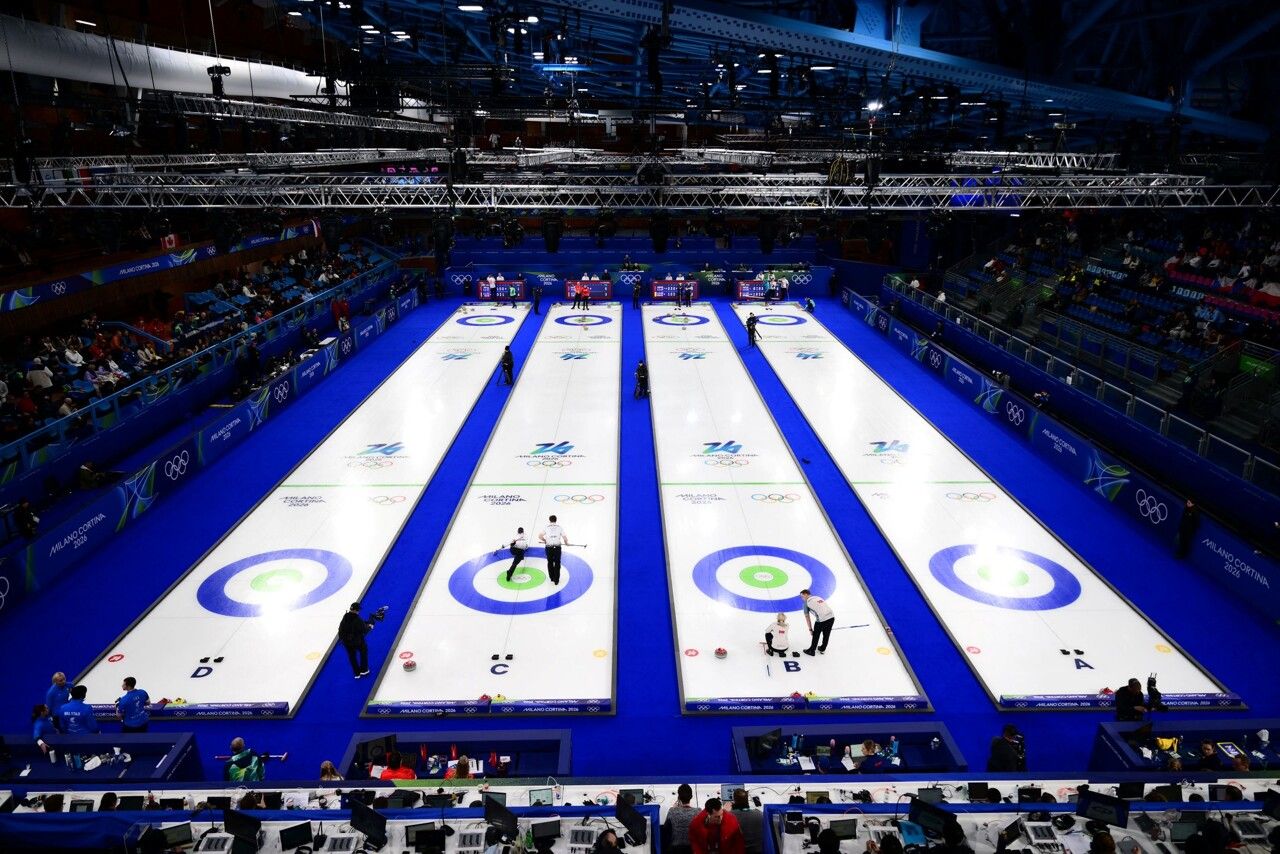 JO d'hiver 2026 : Le curling en panne, Milan sous tension face aux manifestants anti-Olympiques