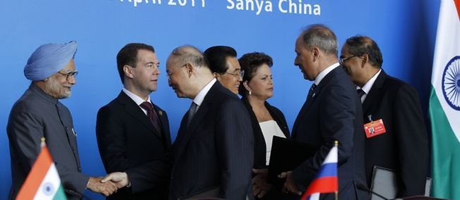 Les BRICS face aux sanctions américaines et européennes : Naissance d'un monde économique parallèle et puissant ?