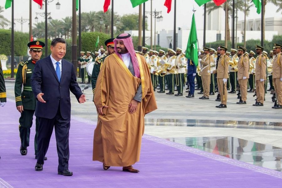 Arabie Saoudite : Le Jeu d'Équilibriste Diplomatique