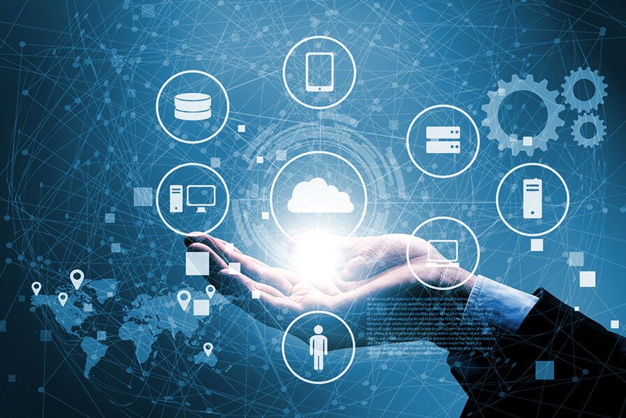 La France se dote d'un arsenal législatif pour réguler l'espace numérique