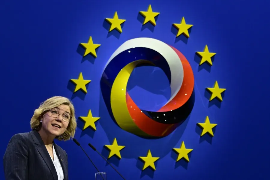 Numérique & Démocratie : Le Conseil de l’Europe prépare un Rapport sur la Protection des Élections contre les Perturbations de l’IA.