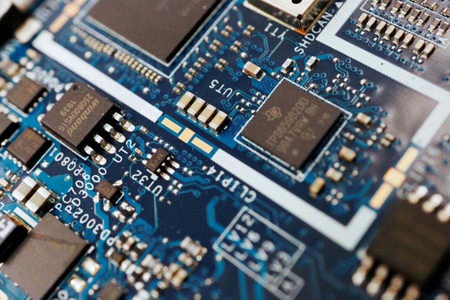 La Course aux Semi-conducteurs : L'Europe et les États-Unis Investissent Massivement pour Réduire la Dépendance Asiatique.