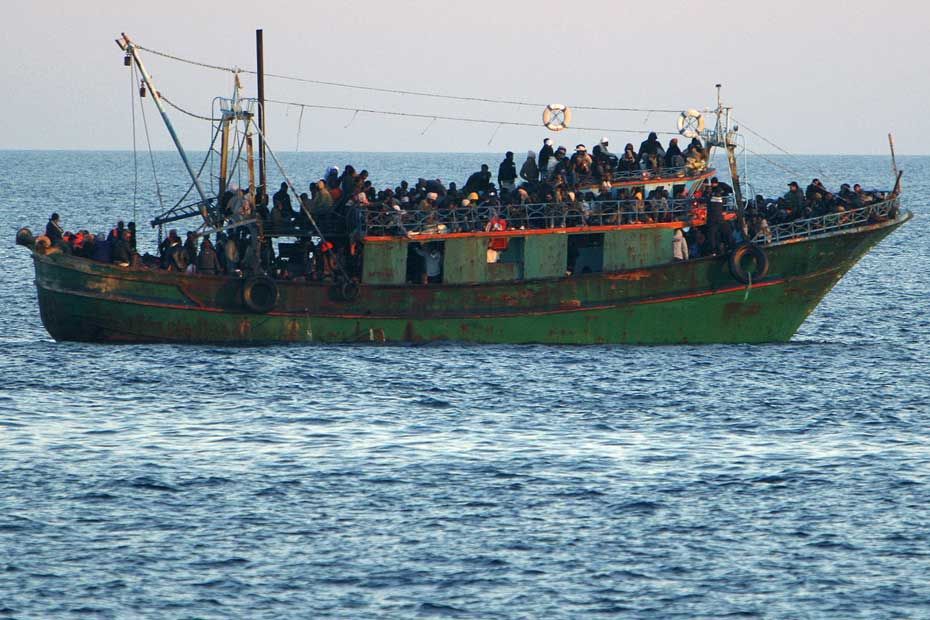 Tragédie en Méditerranée : Le Naufrage au Large de l'Italie, un Cri d'Alarme Face à l'Indifférence