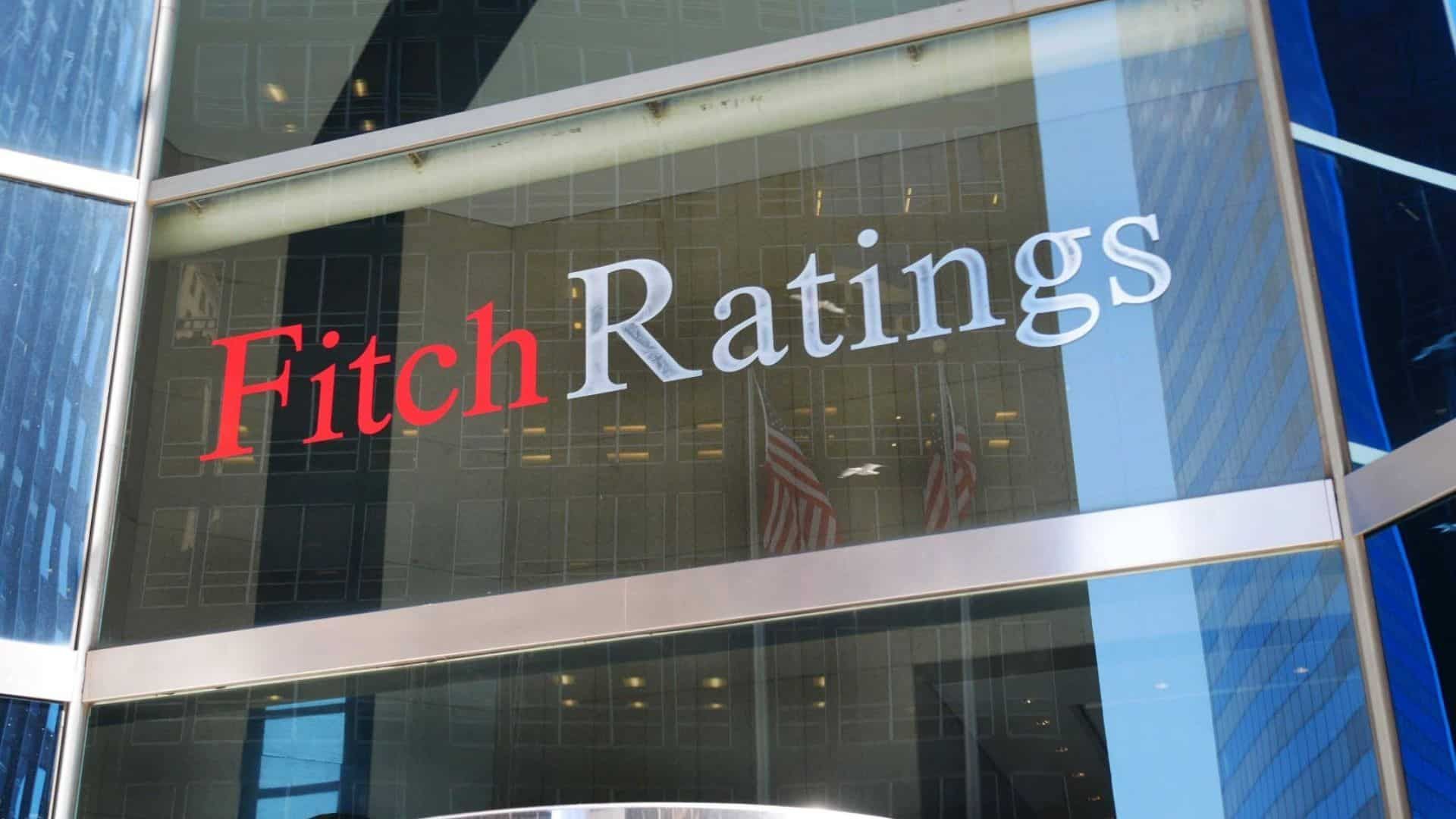 Fitch alerte sur la fragmentation politique française et son impact sur les finances publiques