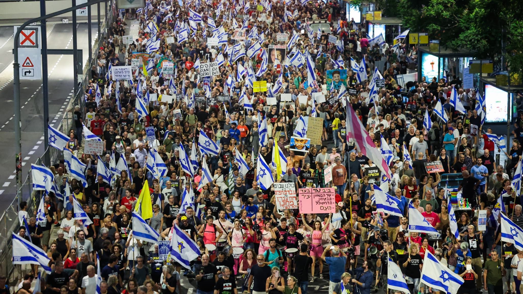 OMONDO INTERNATIONAL - Israël : Manifestation à Tel-Aviv pour le retour des otages