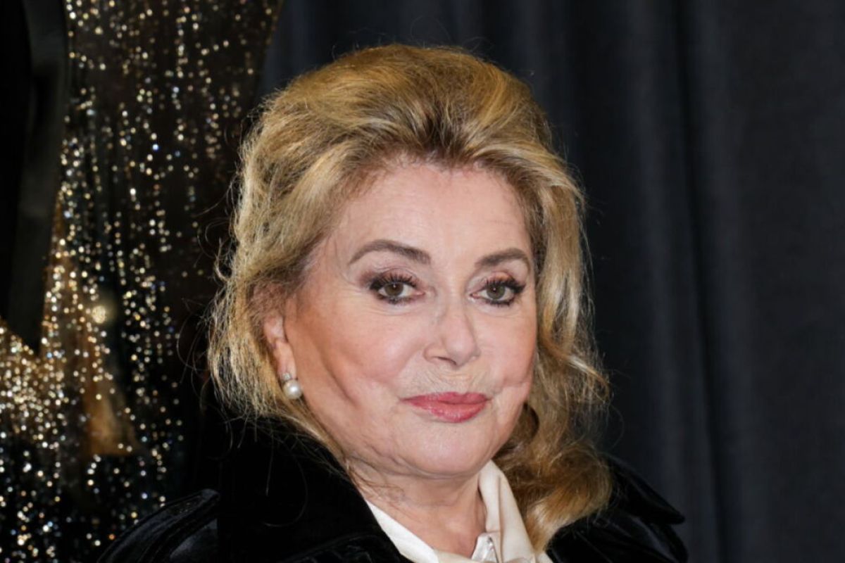 DOSSIER OMONDO NEWPEOPLE : L'ICÔNE ÉTERNELLE  Catherine Deneuve : La Rebelle, la Diva, l'Indomptable – 60 ans de Règne sur le Septième Art