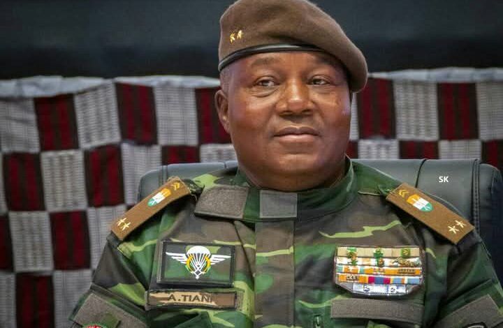 Le Français Relégué au Niger : Conséquences Géopolitiques et Culturelles.